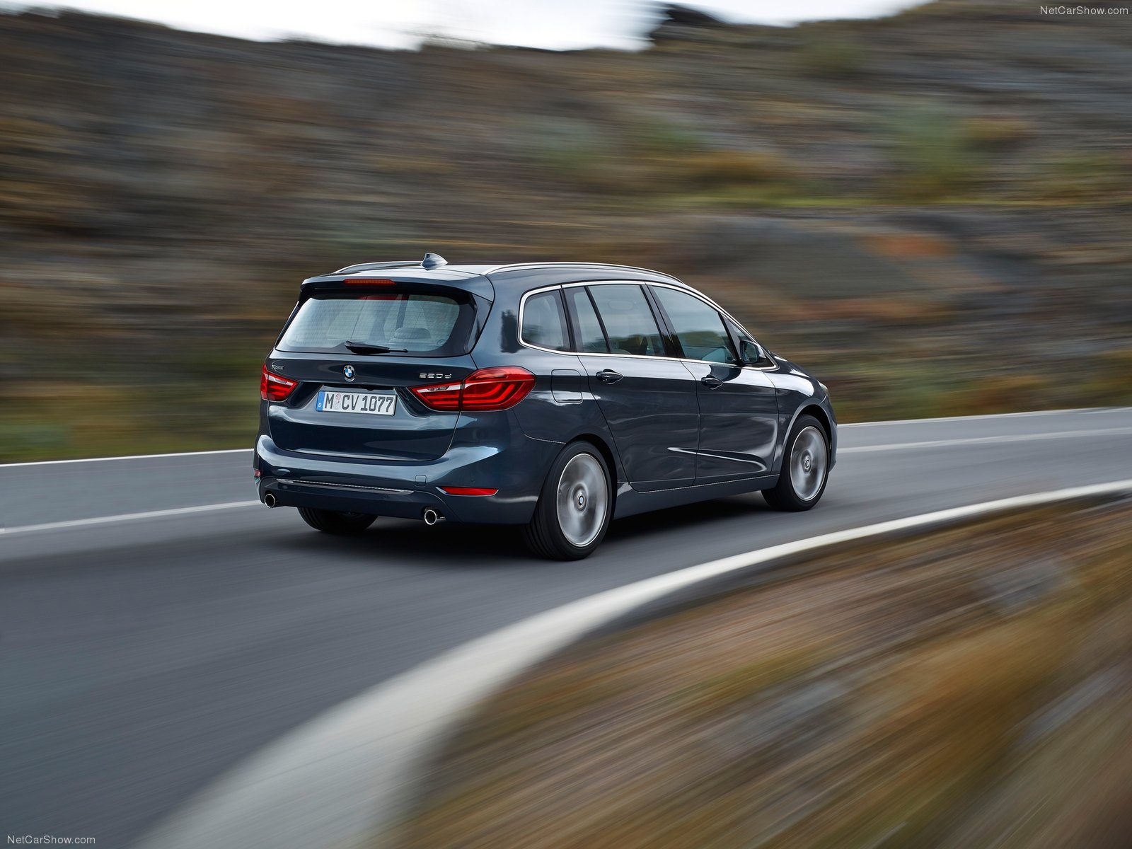  Στην Γενεύη η BMW 2 Gran Tourer