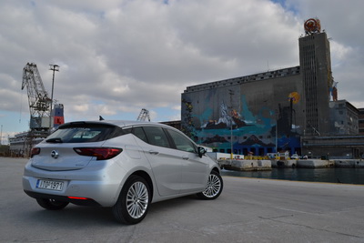 Opel Astra 1.0: Κι όμως είναι 1.000αρι!