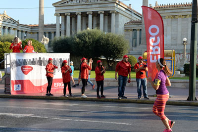 Ενθουσιώδες μήνυμα ενθάρρυνσης της ERGO στους δρομείς του Μαραθωνίου της Αθήνας