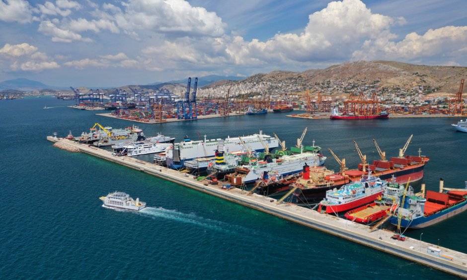 EY: Οι προοπτικές της Ελλάδας ως παγκόσμιου ναυτιλιακού και διαμετακομιστικού κέντρου