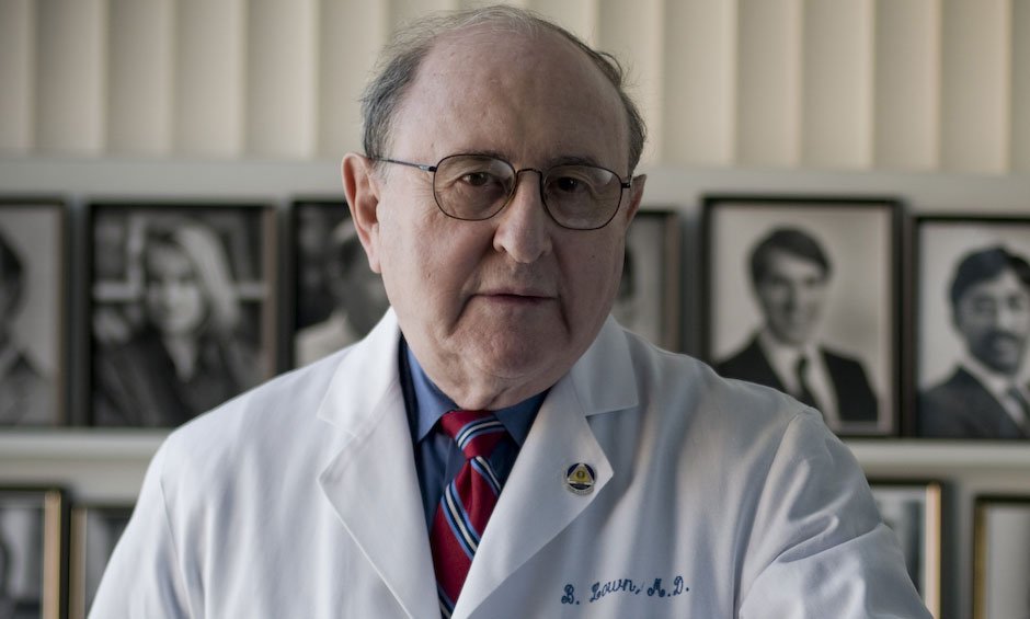 Απεβίωσε ο διαπρεπής επιστήμονας και Kαρδιολόγος Bernard Lown, «πατέρας» του καρδιακού απινιδωτή