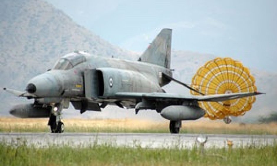 Κατέπεσε μαχητικό F-4 νότια της Ανδραβίδας – Eπιχείρηση διάσωσης των δύο ιπτάμενων
