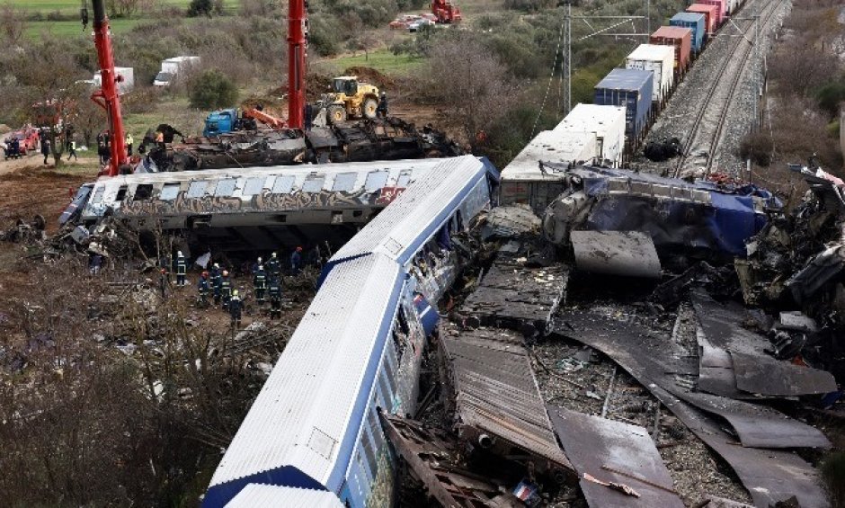 Τέμπη: Απολογείται σήμερα ο σταθμάρχης που ήταν βάρδια το απόγευμα πριν από το δυστύχημα!