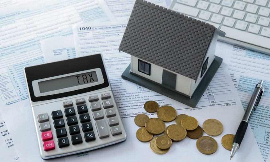 Έρχεται νέος φόρος «κεραμίδα» για 700.000 σπίτια στην Ελλάδα - Ποιους αφορά