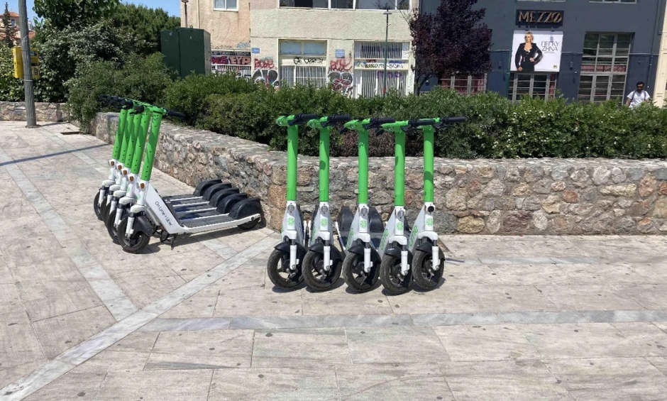 Η Lime εγκαινιάζει Ζώνες Υποχρεωτικής Στάθμευσης για πατίνια στο κέντρο της Αθήνας