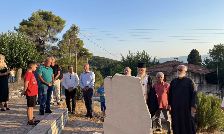 Ανάγλυφη απεικόνιση του Αγίου Κοσμά του Αιτωλού