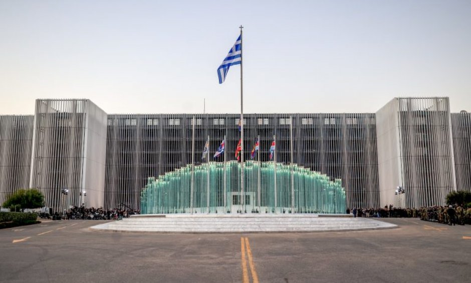 Το Πεντάγωνο, ο Μητσοτάκης και η  «γαλάζια τριάδα», η «γκρίζα ζώνη» του 20%, το μεγάλο δημογραφικό «κενό», οι κληρονόμοι και η στεγαστική κρίση και η «ομίχλη» της Fed