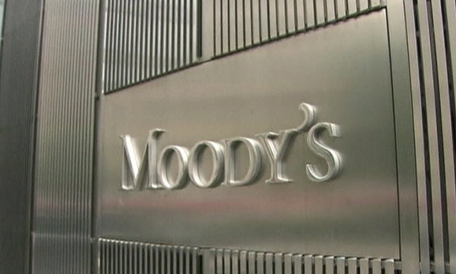 Όχι από την Moody΄s στην ρύθμιση δανείων