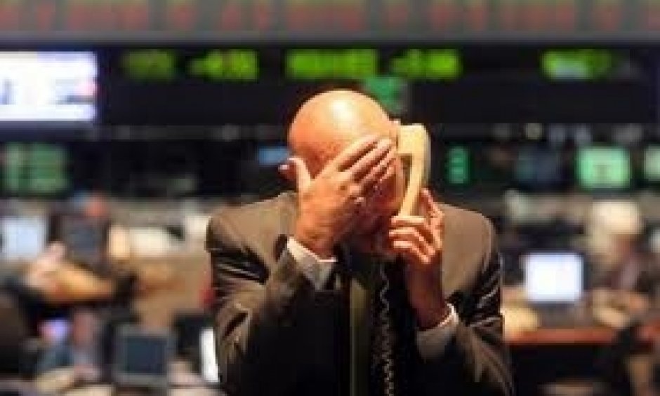 Βουτιά στο χρηματιστήριο. Βατερλό για τις τραπεζικές μετοχές