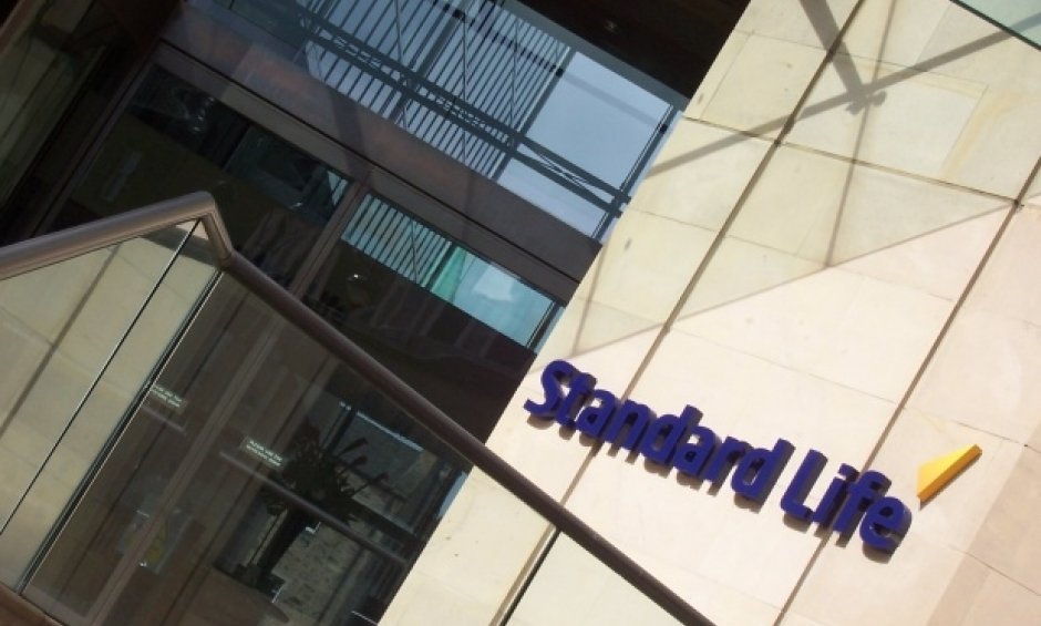 Standard Life: Προειδοποιεί πως θα αποχωρήσει από τη Σκωτία