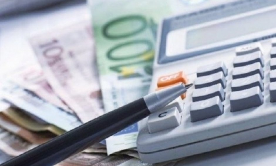 Ανακοίνωση του υπουργείου Οικονομικών για τις δόσεις φόρου εισοδήματος