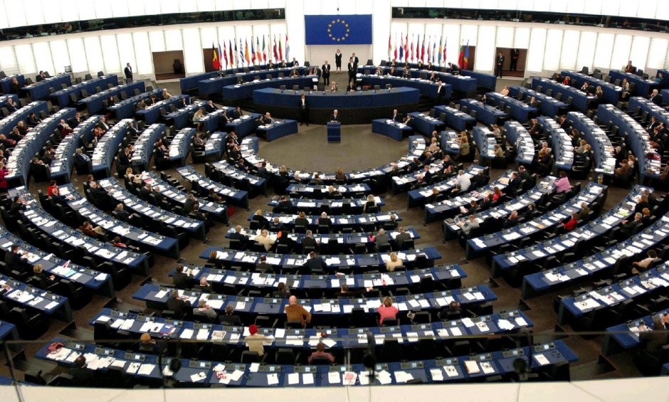 Σεβασμό του κοινοτικού δικαίου στις εργασιακές μεταρρυθμίσεις στην Ελλάδα ζητά η πλειοψηφία των ευρωβουλευτών