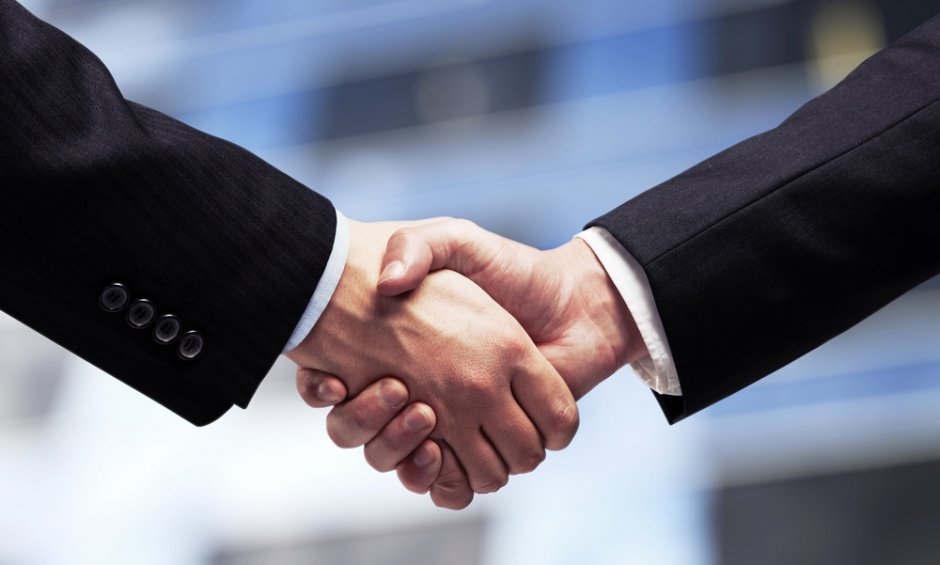 Τράπεζες και ασφαλιστικές συμπλέουν στη...Γερμανία