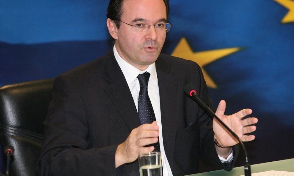 Άλλα 25 δισ. στις τράπεζες!