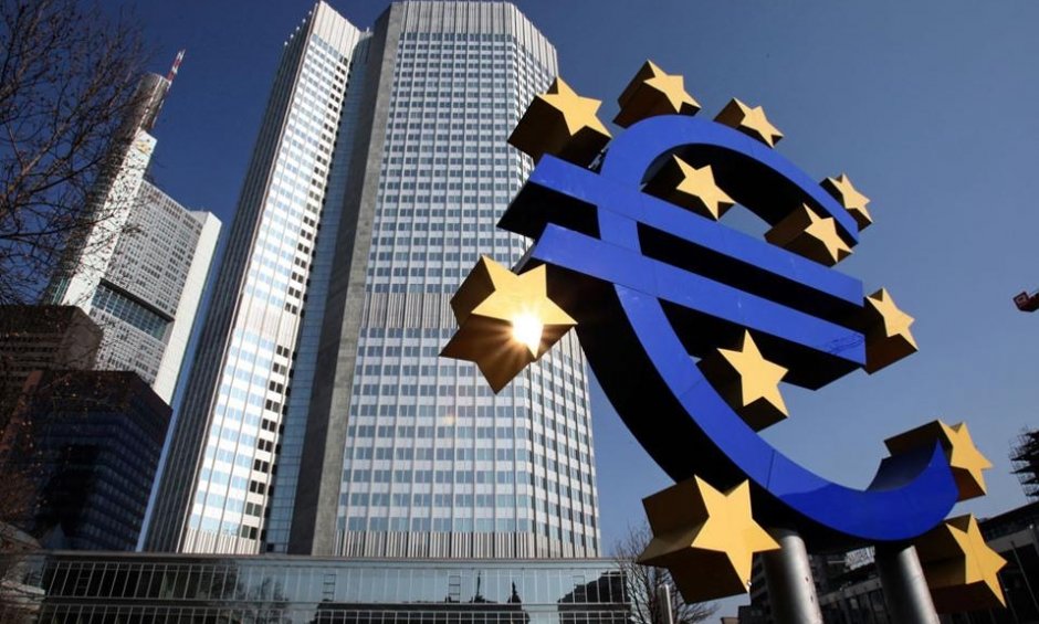 Η ΕΚΤ διατηρεί αμετάβλητο τον ELA