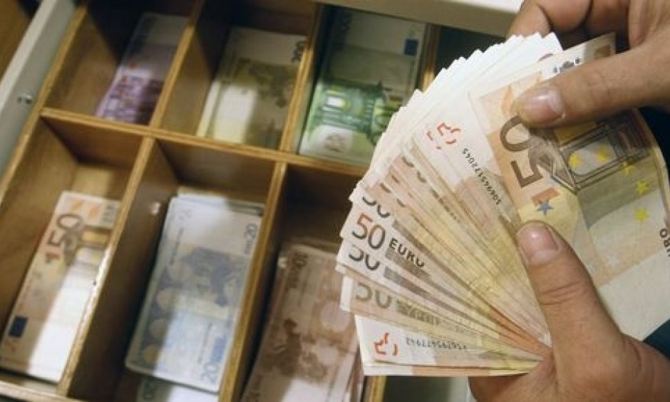 Μείωση του ΑΕΠ κατά 3,7%