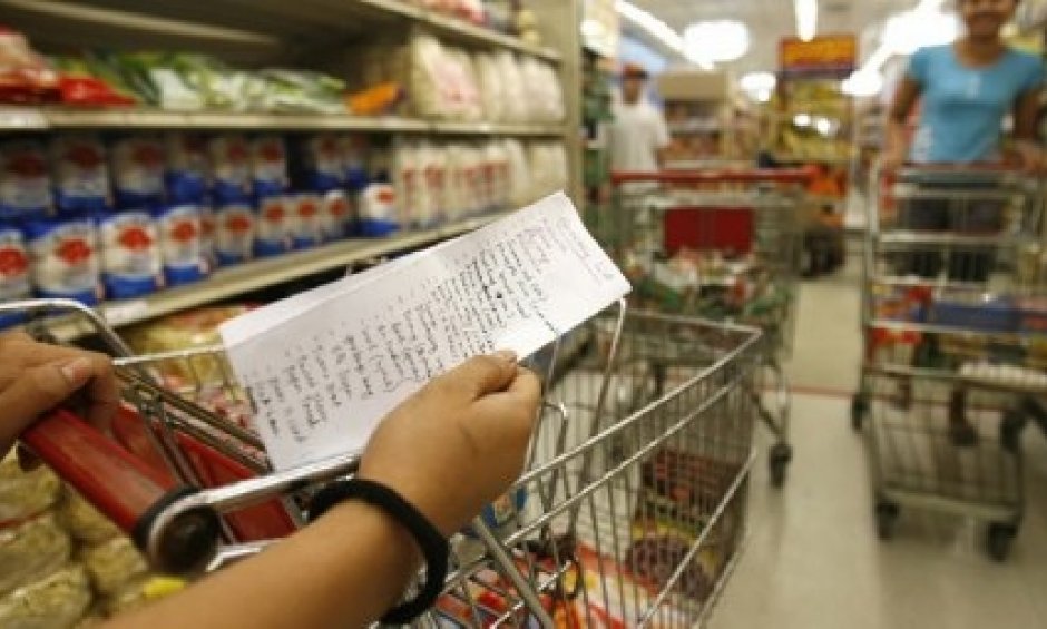 ΕΛΚΕΚΑ: «Πρωταθλήτρια» στις αυξήσεις τιμών η Ελλάδα