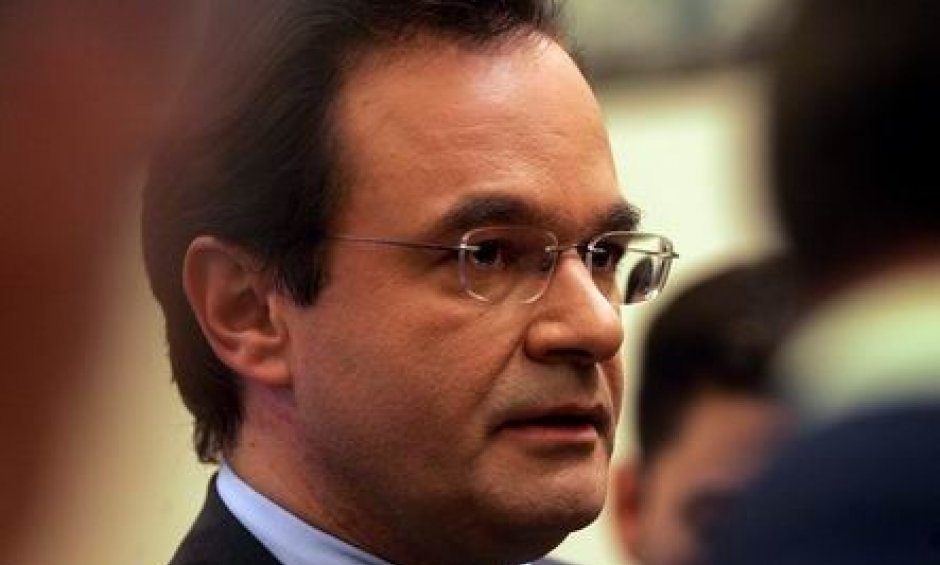 Διστακτικοί οι ξένοι στις προτροπές του Γ. Παπακωνσταντίνου