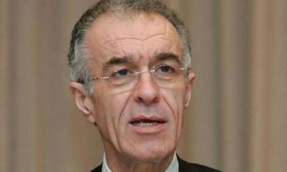 Ποιος είναι ο Βασίλης Ράπανος