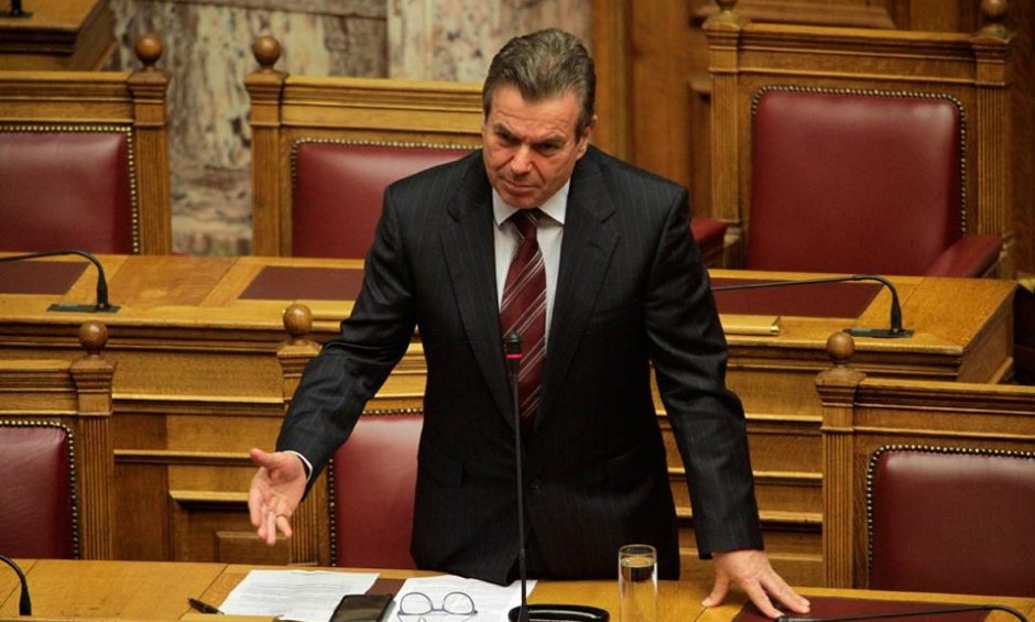 Tάσος Πετρόπουλος στη Βουλή: 900.000 ασφαλισμένοι θα ρυθμίσουν τις οφειλές τους