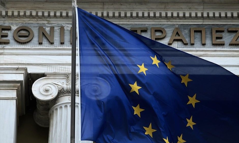 Εθνική Τράπεζα: Στα 421 εκατ. τα προ προβλέψεων κέρδη στο β΄ τρίμηνο. Ενισχυμένα τα συνολικά έσοδα του ομίλου