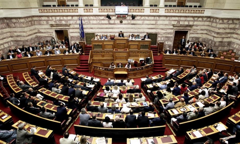 Ομοβροντία ερωτήσεων στη Βουλή για τα 430 εκατ. ευρώ της ΑΤΕ Ασφαλιστικής