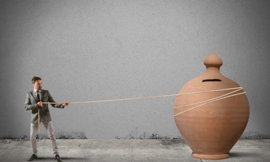 Λεφτά υπάρχουν... για τις ασφαλιστικές