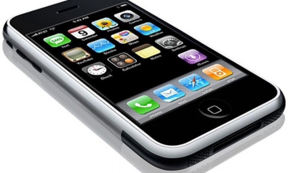 Σήμερα η πρεμιέρα για το iphone 4