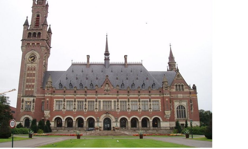 Διαμεσολαβούντες εναντίον Υπουργείου Ανάπτυξης στο Ευρωπαϊκό Δικαστήριο