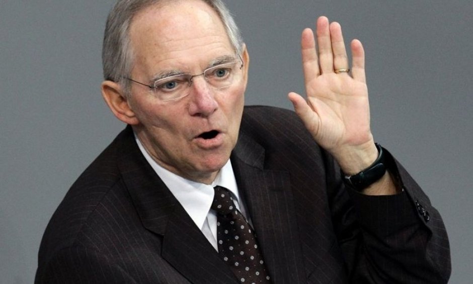 Ο Σόιμπλε σκεφτικός με την Ελλάδα