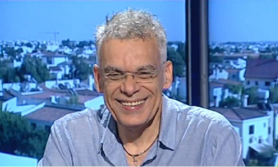 Δημήτρης Καλλέργης: 24 χρόνια "Της Κυριακής το κάγκελο" στην Κύπρο