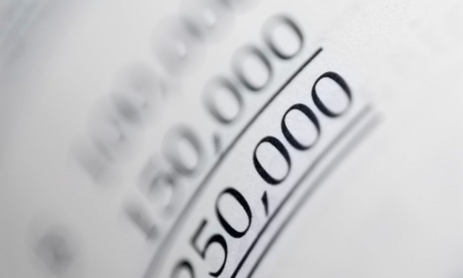 Σταθεροποιητικές τάσεις στα επιτόκια καταθέσεων 