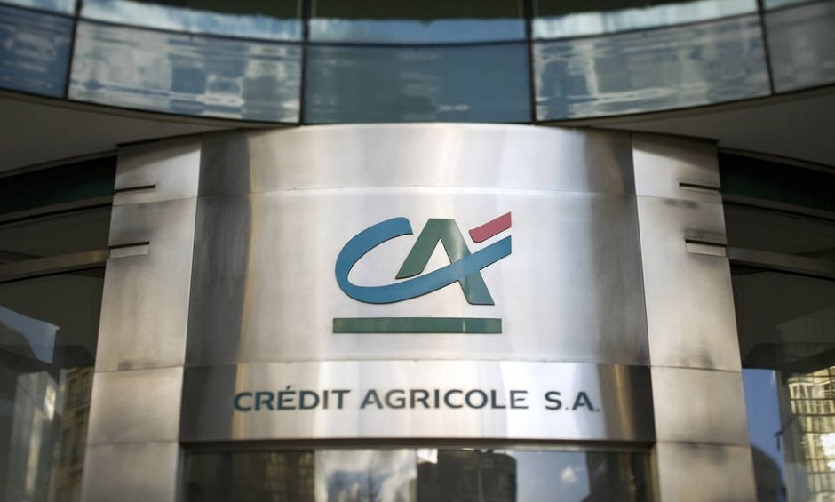 Βουτιά  71% στα κέρδη της Credit Agricole