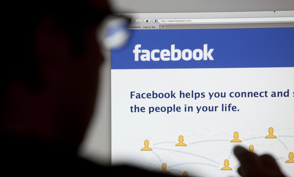 Το Facebook εγκαταλείπει το πείραμα με το δεύτερο News Feed