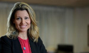 Βασιλική Λαζαράκου: Οι ασφαλιστικές να πλησιάσουν το ΧΑ