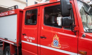 Φωτιά σε μεγάλη επιχείρηση ελαστικών στην Μιχαλακοπούλου: Μεγάλη κινητοποίηση της Πυροσβεστικής