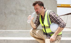 Υποχρεωτική παύση εργασιών και σήμερα σε δραστηριότητες από 11.00 - 17.00, λόγω υψηλών θερμοκρασιών - Οι περιοχές που αφορά