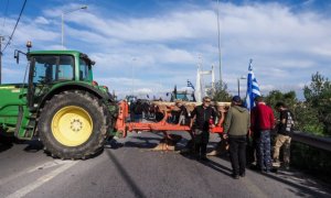 Πλαγίως: Για τους αγρότες