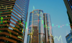 Οι αγορές προσπερνούν(;) τον πόλεμο, «εφιάλτης» οι τιμές του φυσικού αερίου, Patriot…live από την Κάρπαθο, ελληνικές τράπεζές «ψηφίζει» η DBRS και τα ρεκόρ της lamda