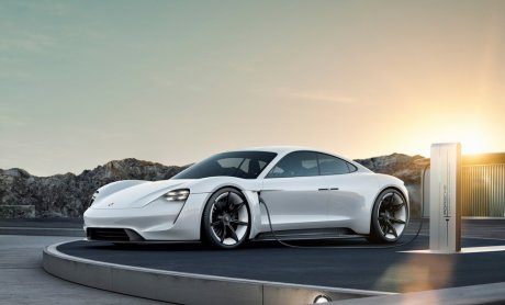Taycan: Το πρώτο πλήρως ηλεκτρικό sport αυτοκίνητο της Porsche!