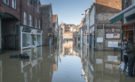 ΝΑΙ από την Insurance Europe στην οδηγία της ΕΕ για τις πλημμύρες!