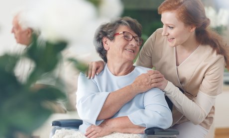 Ημέρα Φροντιστή ατόμων με άνοια ή Αλτσχάιμερ - Γιατί φροντίδα, δεν είναι να γίνεσαι κομμάτια