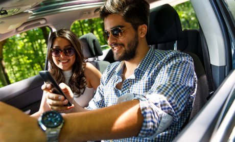 Τροχαία: 1.266 κλήσεις για χρήση κινητού και οδήγηση υπό την επήρεια αλκοόλ την προηγούμενη εβδομάδα!