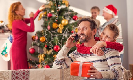 Βαγγέλης Βερτόπουλος: Πώς να προετοιμάσουμε τα παιδιά μας για τα φετινά Χριστούγεννα και να αποκτήσουν θετική νοοτροπία!