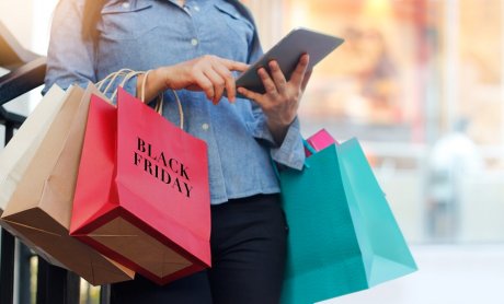 Συνήγορος Καταναλωτή προς ταχυδρομικούς παρόχους: Προετοιμαστείτε εν όψει Black Friday, Cyber Monday και Χριστουγέννων