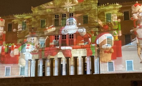 Χριστουγεννιάτικο 3D mapping βίντεο στη Βουλή