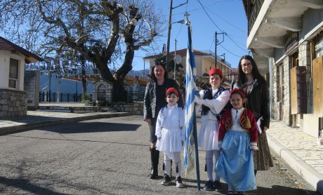Αραρίσκοντας Ηλίας Προβόπουλος: Ένα οικογενειακό σχολείο