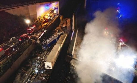 Δημοσία δαπάνη οι κηδείες των θυμάτων της τραγωδίας στα Τέμπη