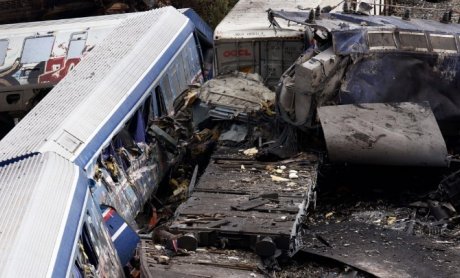 Ανακρίνεται ο σταθμάρχης για την σιδηροδρομική τραγωδία στα Τέμπη