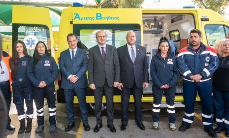 Υπουργείο Οικονομικών: Παράδοση 10 νέων ασθενοφόρων στο ΕΚΑΒ!
